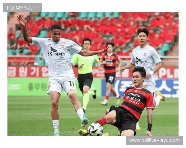 亚冠生死战:浦项制铁VS巴吞联,阵容优势与战术突破全解析 亚冠生死战:浦项制铁VS巴吞联,阵容优势与战术突破全解析